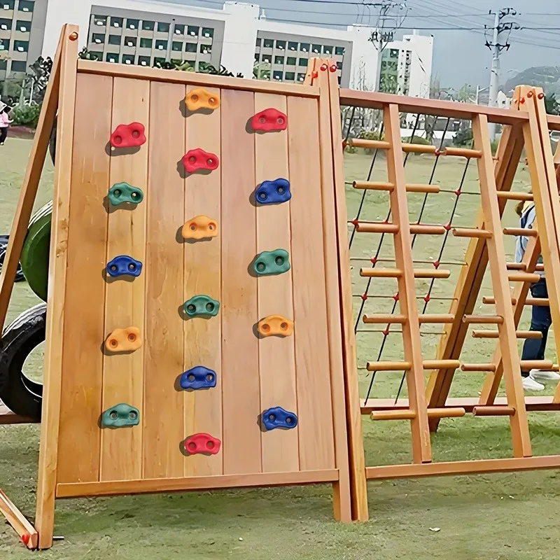 Sports Equipment Stores - Appigli Colorati per Parete da Arrampicata