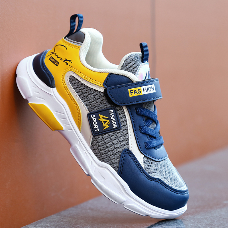 Scarpe da ginnastica per bambi - Sports Equipment For Schools recensione e prezzo