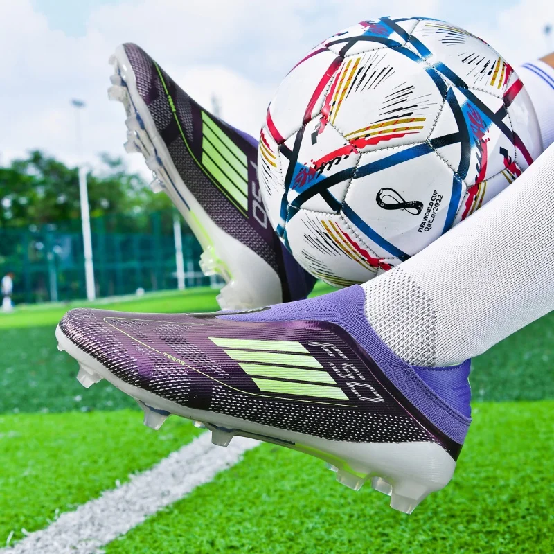Nuove Scarpe da Calcio per Uom - Sports Equipment For Boys recensione e prezzo