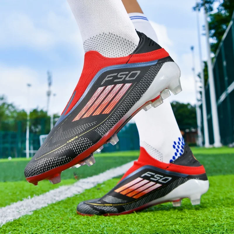 Nuove Scarpe da Calcio per Uom - Sports Equipment For Boys recensione e prezzo