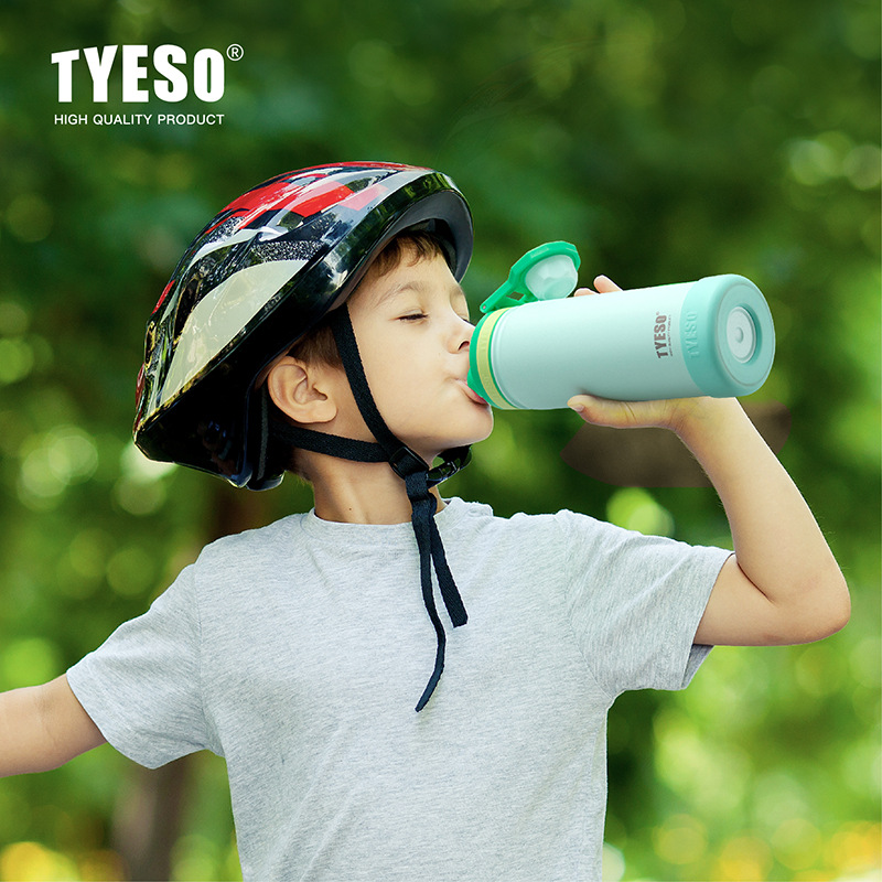TYESO Borraccia Termica in Acc - Sports Equipment 5 Years Old recensione e prezzo