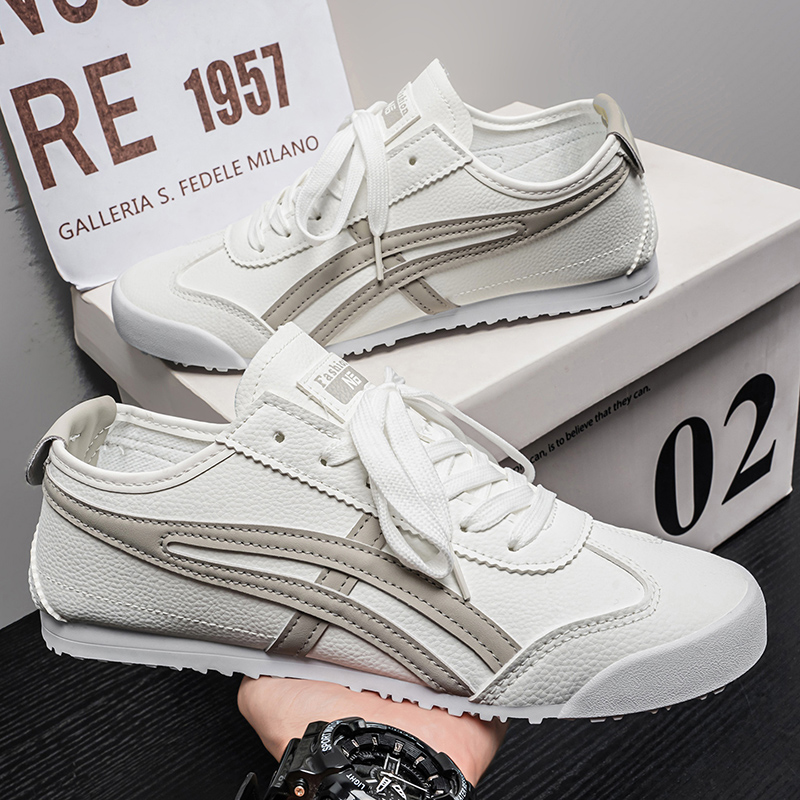 Sneakers di Marca alla Moda, S - Sports Equipment Brand recensione e prezzo