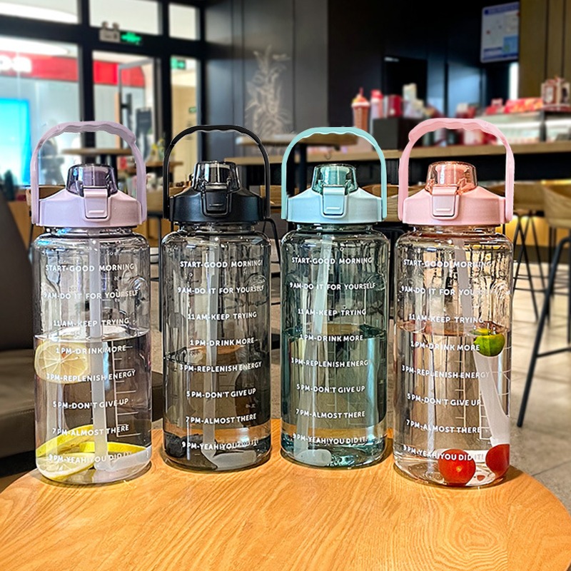 Bottiglia d'acqua in plastica  - Sports Equipment Manufacturers recensione e prezzo