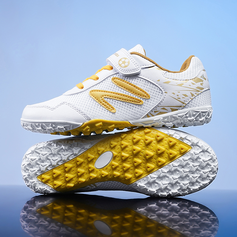 Nuove Scarpe da Calcio per Bam - Sports Equipment For Boys recensione e prezzo